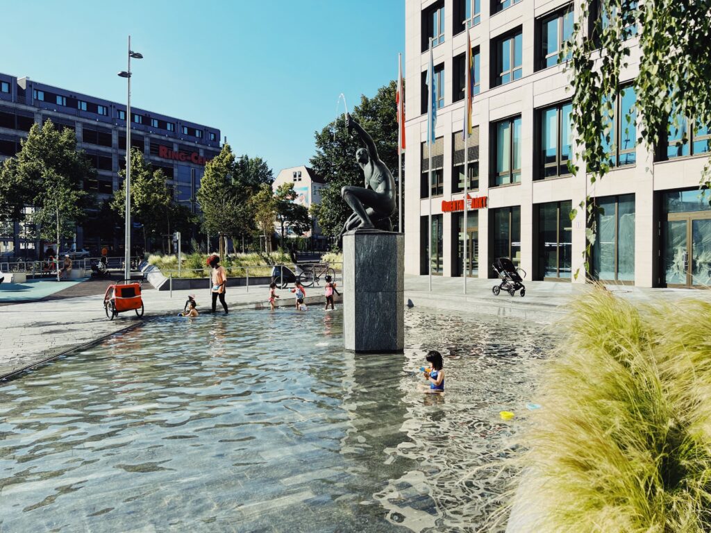 Water fountain Frankfurter Allee